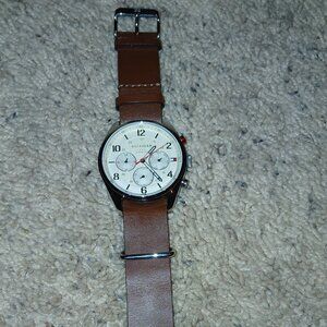 Tommy Hilfiger Mens Watch - Brown leather band. New, no tags